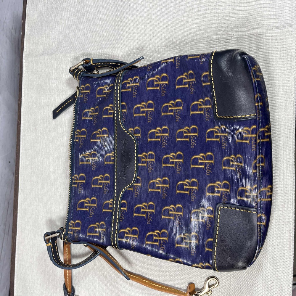 Vintage Dooney & Bourke Blue Leather Trim Crossbody Bag Gold Letters‎